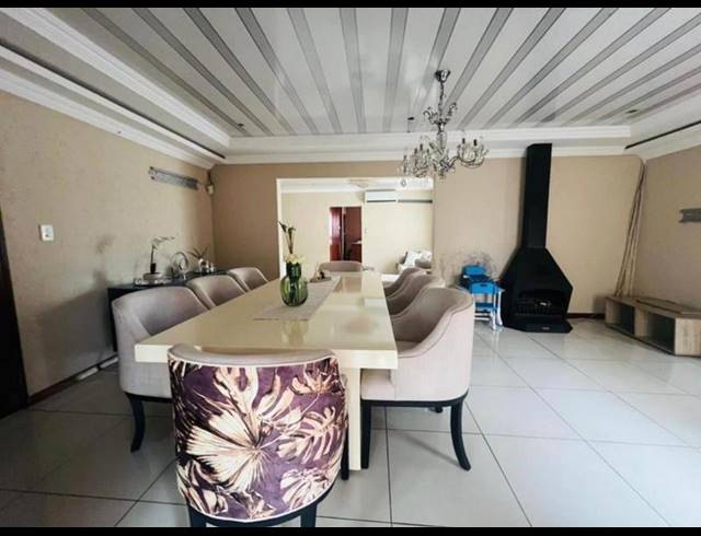 3 BEDROOM HOUSE FOR SALE IN THE ORCHARDS